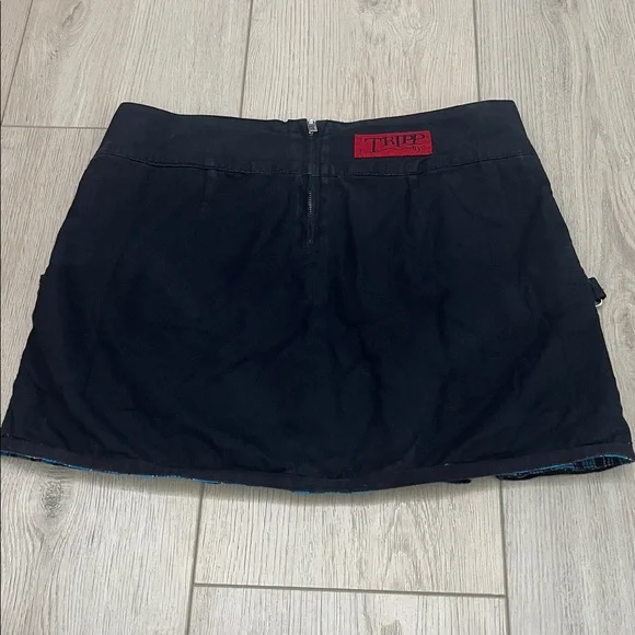 Tripp NYC BONDAGE Reversible Plaid Pleated Mini Skirt - Picture 9 of 9